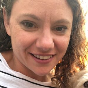 Meet your Posher, Carrie